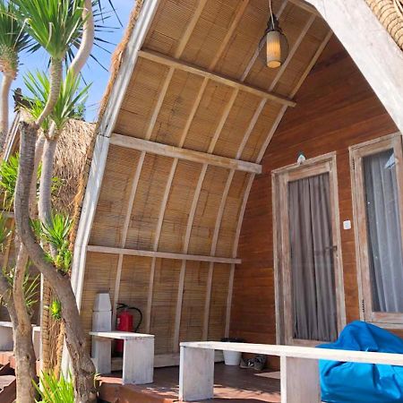 Paradesa Villa Gili Trawangan Esterno foto